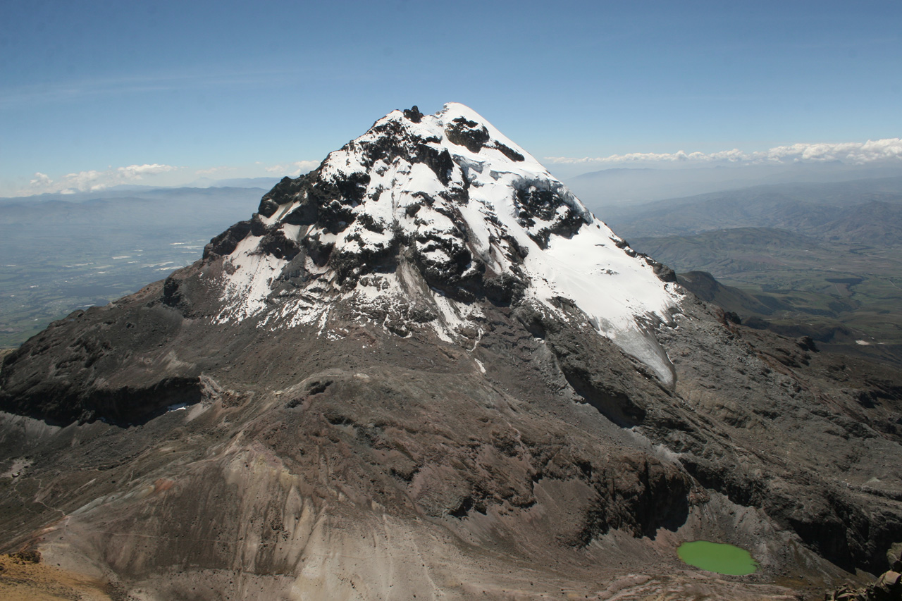 Iliniza Sur summit and surrounding terrain