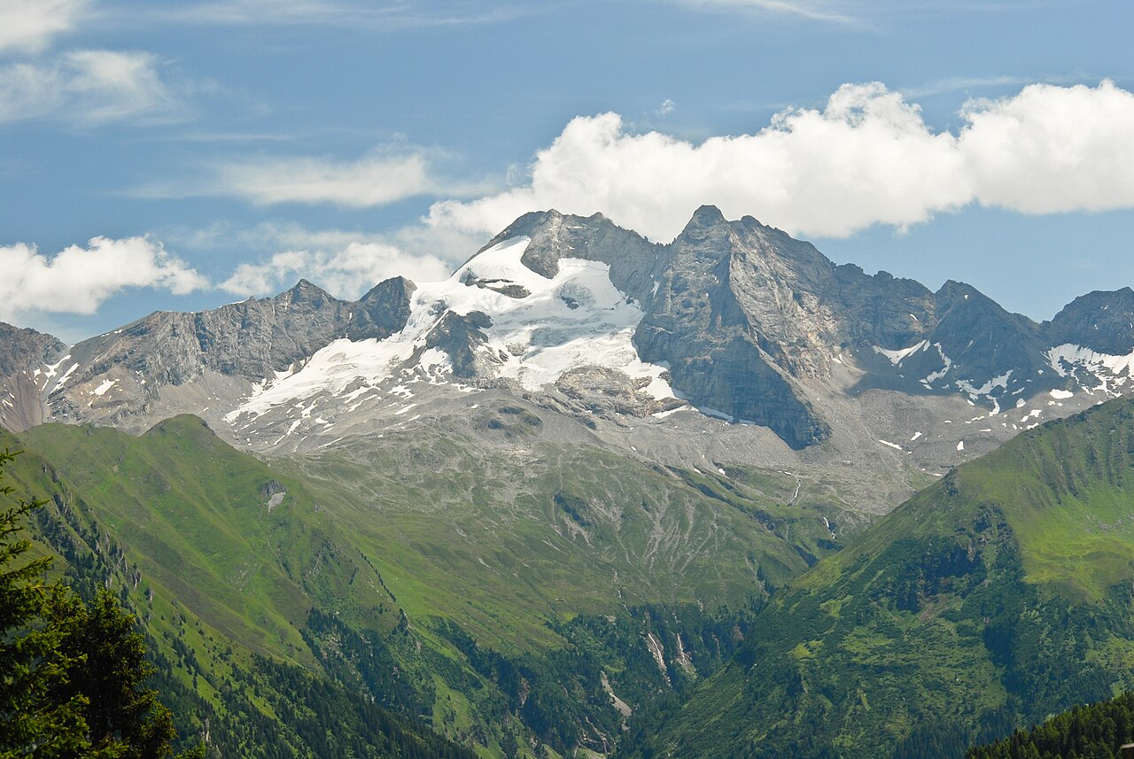 Olperer summit and surrounding terrain